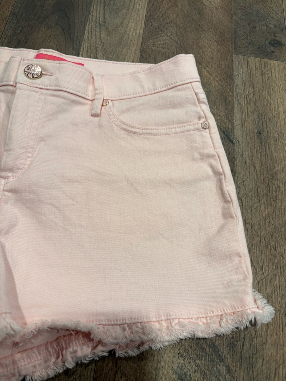 Lilly Pulitzer South Ocean Pink High Rise Frayed Hem Denim Shorts size 6 - Picture 4 of 9